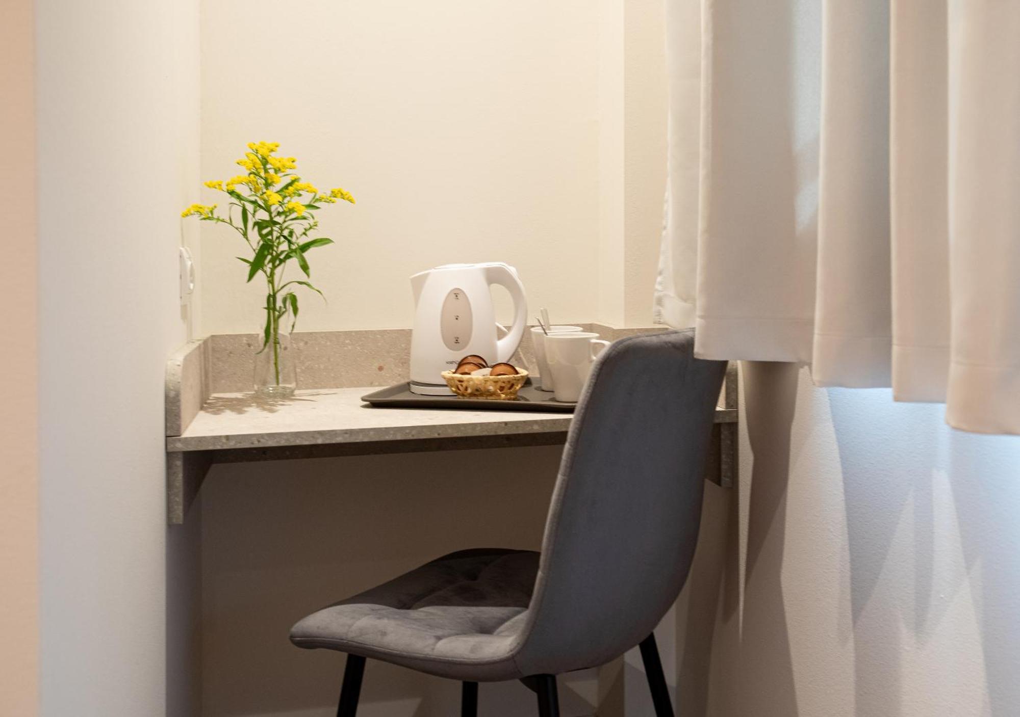 Boutique Rooms Playa Burriana Nerja Ngoại thất bức ảnh