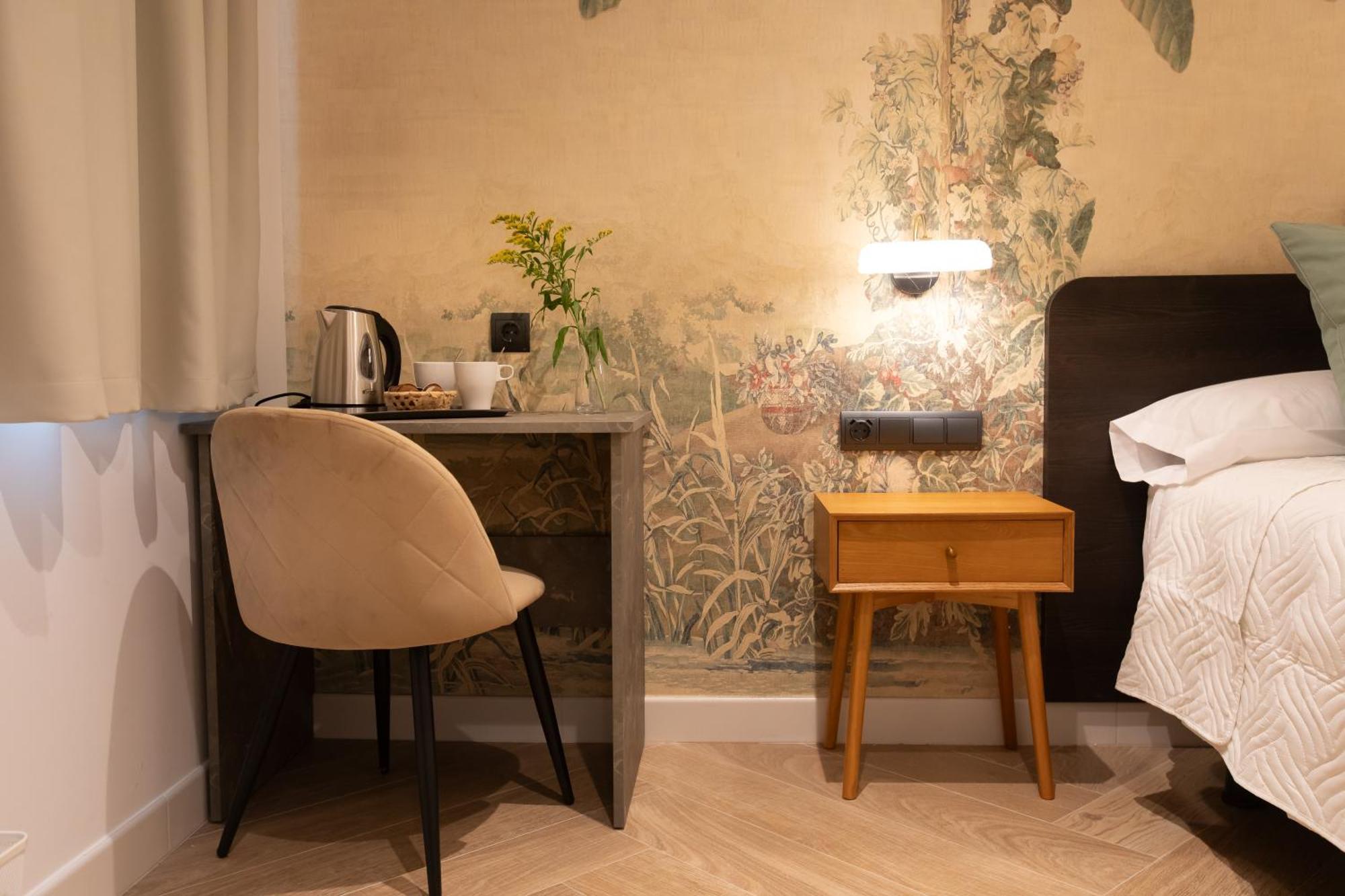 Boutique Rooms Playa Burriana Nerja Ngoại thất bức ảnh