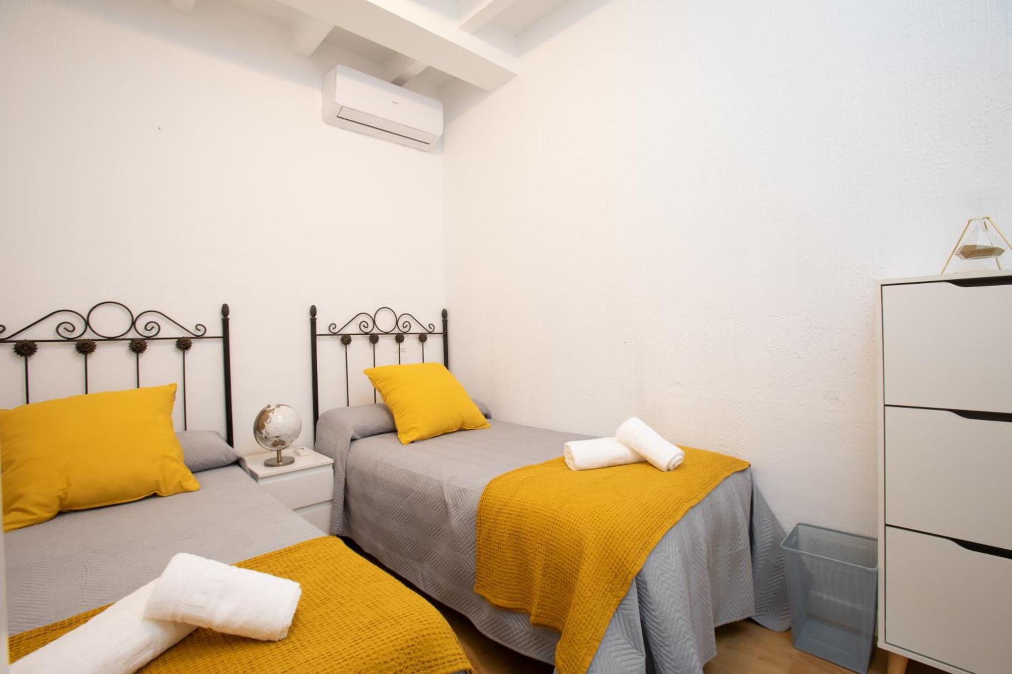 Boutique Rooms Playa Burriana Nerja Ngoại thất bức ảnh