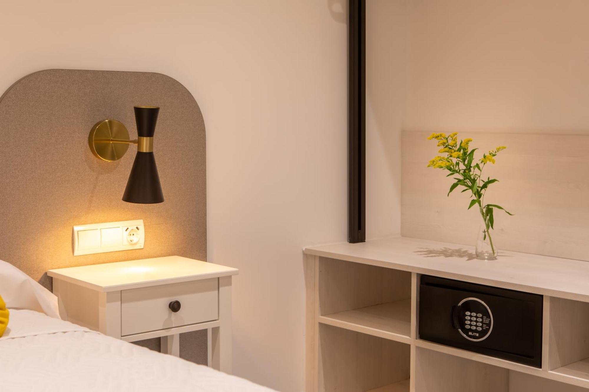 Boutique Rooms Playa Burriana Nerja Ngoại thất bức ảnh