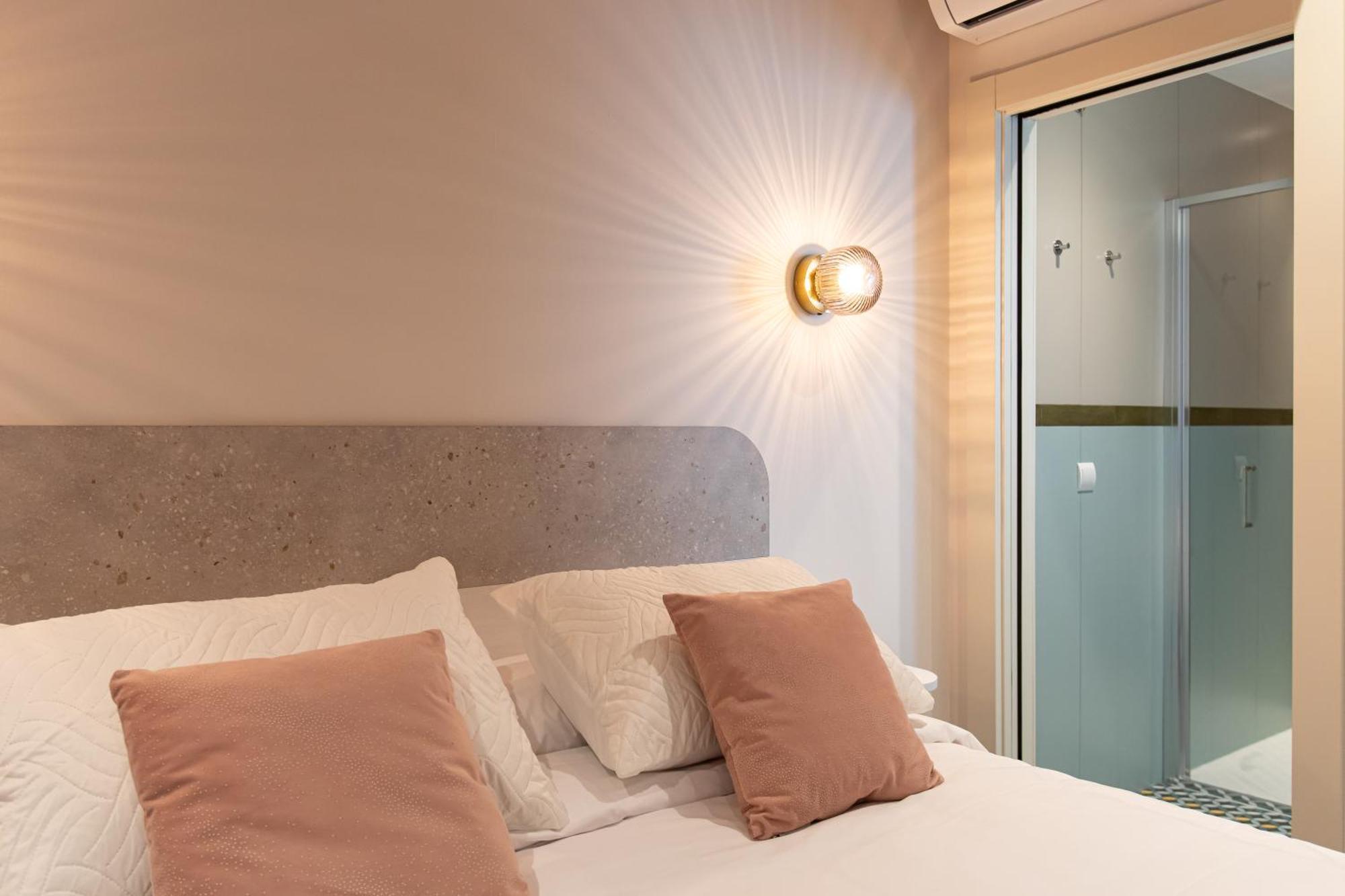 Boutique Rooms Playa Burriana Nerja Ngoại thất bức ảnh